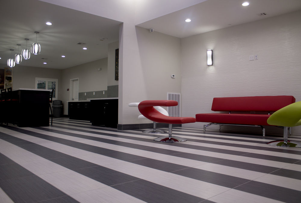 Grand Villa Inn & Suites Chinatown Хюстън Екстериор снимка